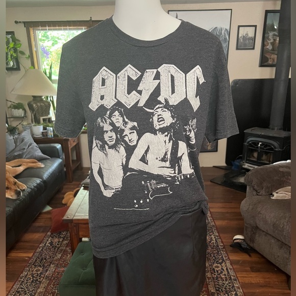 AC/DC T-Shirt - Picture 4 of 5